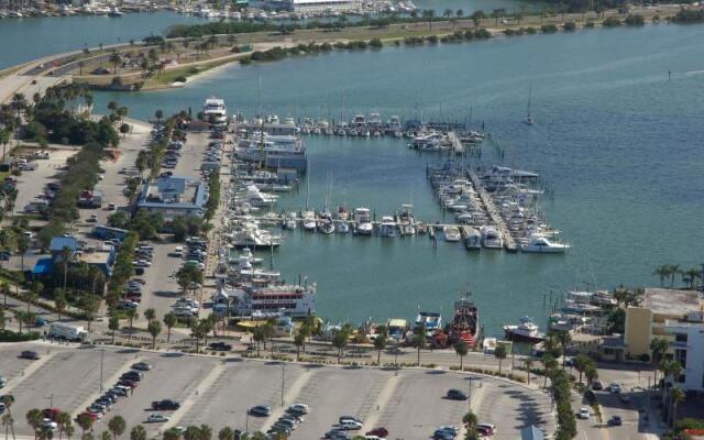 Express Inn & Suites Clearwater