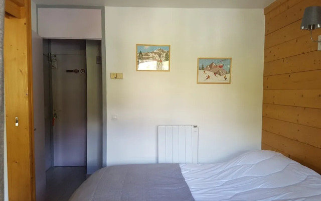 Mountain View Apartment in Doucy