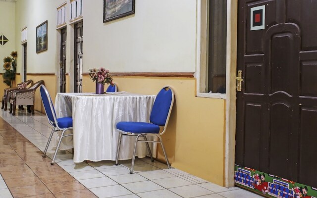 OYO 90316 Hotel Candri Pelaihari