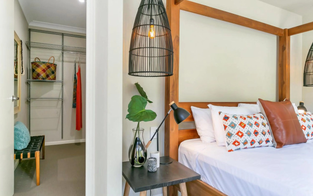 Escapades @ Palm Cove