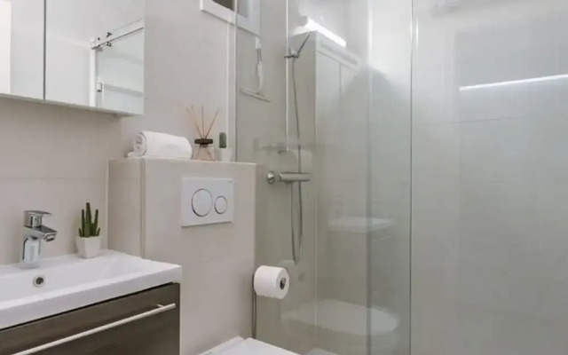 Charming Studio With Terrace Nearby the Beach