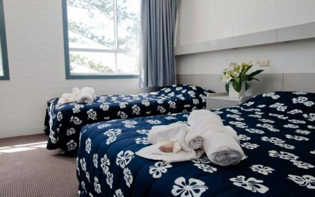 Seabreeze Beach Hotel