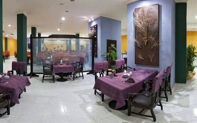 Golden 5 Sapphire Suites Hotel