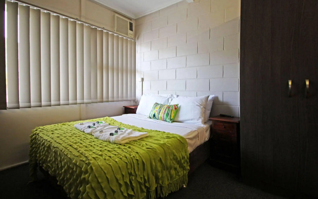 Nobby Beach Holiday Village