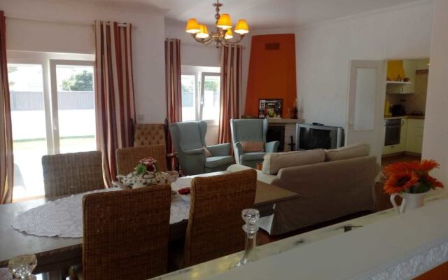 Family Villa Pool & Beach