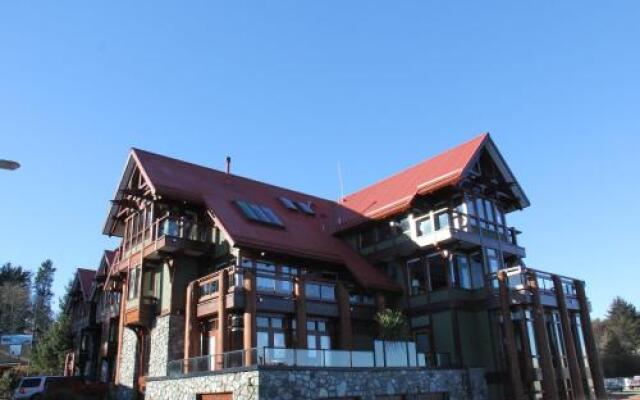 Whiskey Landing #211 Ocean's Edge by Natural Elements Vacation Rentals