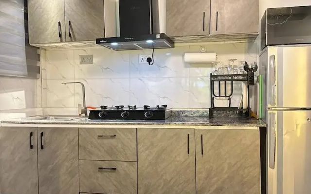 Luxurious Abuja Apartment With Private Entrance & Central AC