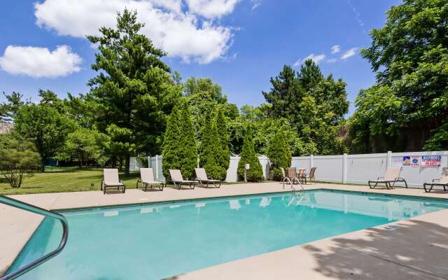 Best Western Plus Hannaford Inn & Suites