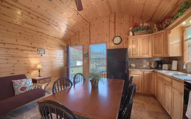 Wine Cup Cabin Rr9122wc