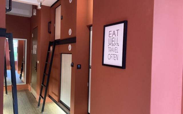 Owl Hostel