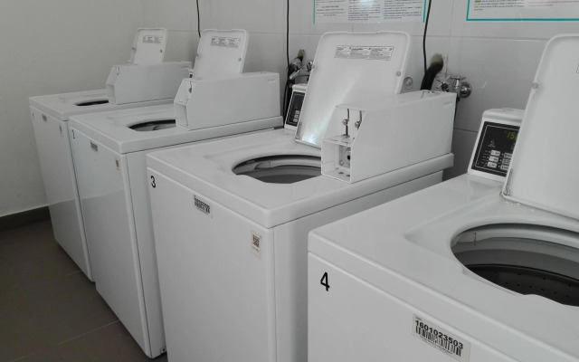 CONDOMINIO GRAN MARINA 2D 2B piscina 5p 604