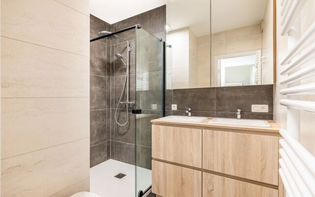Delphine Cd103 With Beautiful sea Views
