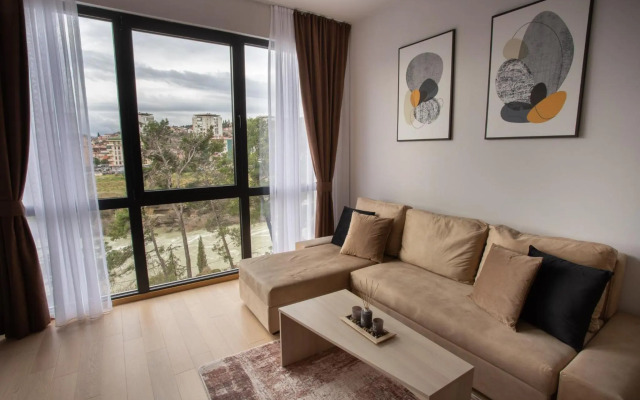 LINA - PG, Moraca River Apartment