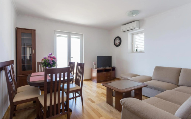 Apartment Jakov i Lucija - Free parking