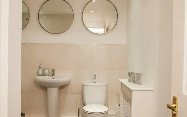 Central Suite
