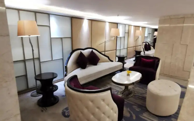 Warhol Residences Simpang Lima