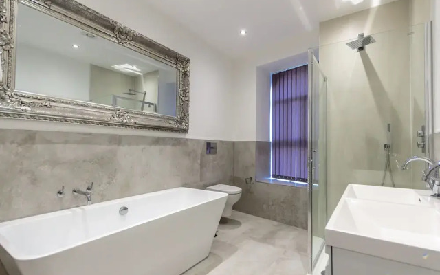 3 Bed- The Regency Suite