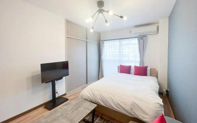 Megadome West – Guest Rooms – Osaka