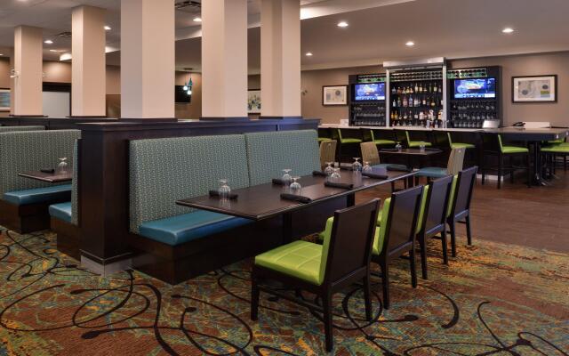 Holiday Inn Hotel & Suites Edmonton Airport & Conference Ctr by IHG