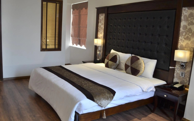 City Bay Palace Hotel – Guest Rooms – Ha Long