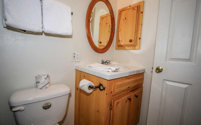 Forest Treehouse 1473 by RedAwning