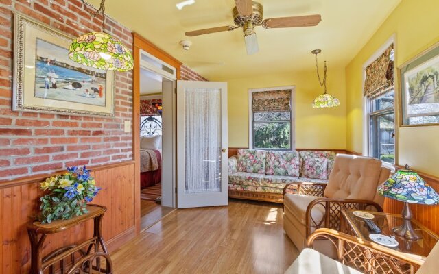 After Eight Bed and Breakfast