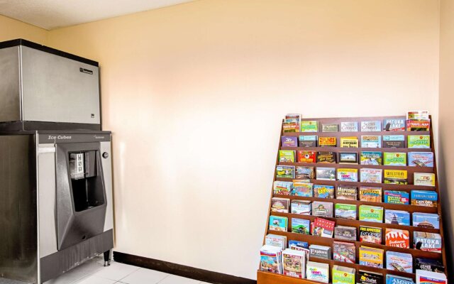 Red Roof Inn Scottsburg