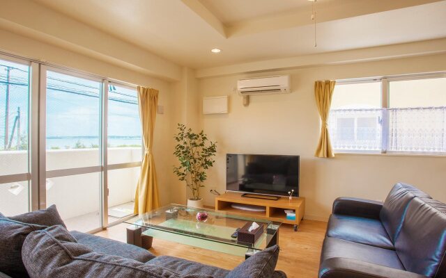 Kariyushi Condominium Resort Kin Beach Side House Gracia