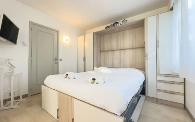 Le Cozy in Cannes With 2 Bedrooms and 1 Bathrooms