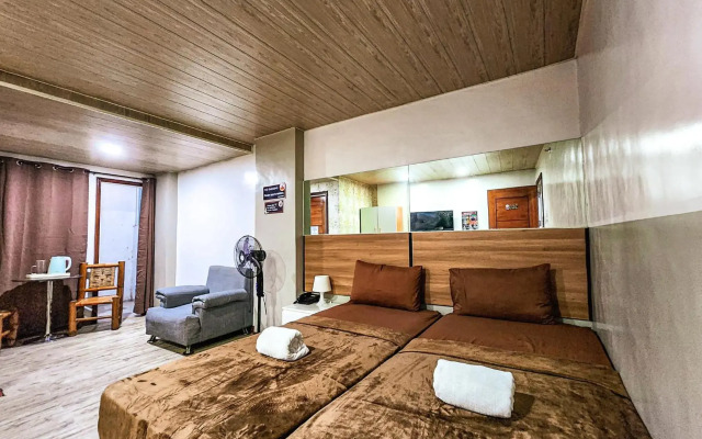 OYO 767 Hotel Urban - Khotel Kurban Hotel