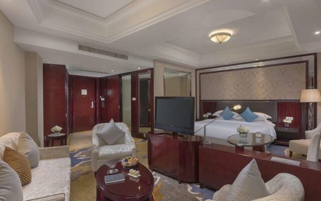 Maison New Century Hotel Cixi
