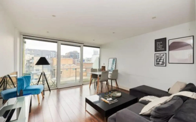 The Graham Park Hideout - Breathtaking 2bdr Flat With Balcony