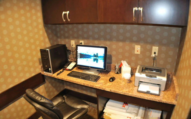 Hampton Inn & Suites Nashville @ Opryland
