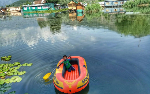 New Bul Bul Group Of Houseboats