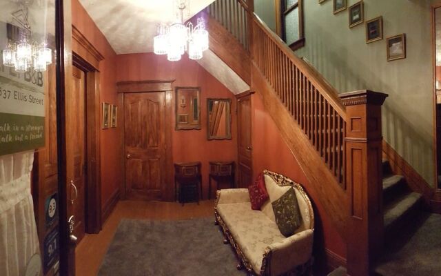 Li-Li Bed & Breakfast