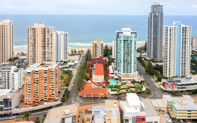 Trickett Gardens Holiday Inn