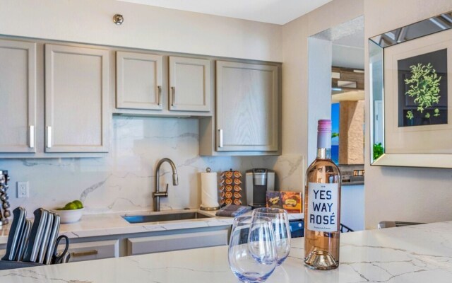 Royal Kahana 511 2bd/2.5ba 2 Bedroom Condo by Redawning
