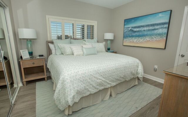 Oceania 405 3 Bedroom Condo by RedAwning