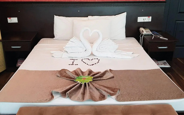 Pamuk City Hotel