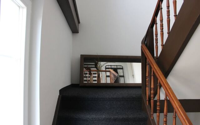 Completely Renovated Apartment Near the Train Station and the Center