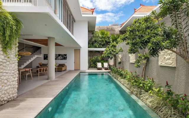 Swan Villas in Seminyak