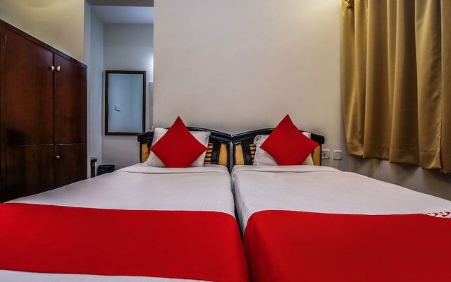 OYO 15928 Hotel Midtown