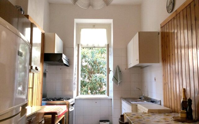 House With one Bedroom in Roma