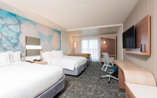 Courtyard by Marriott Holland Downtown