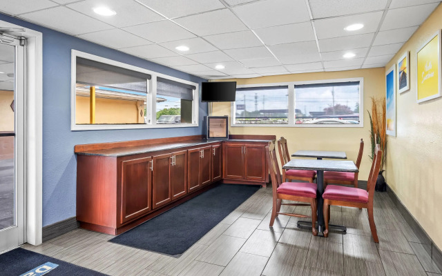 Days Inn by Wyndham Jacksonville NC