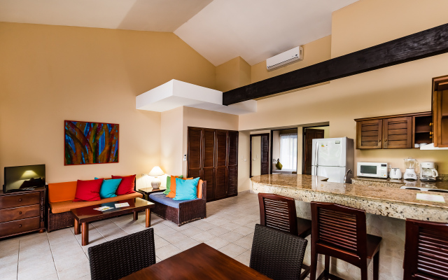 Bahia del Sol Beach Front Boutique Hotel