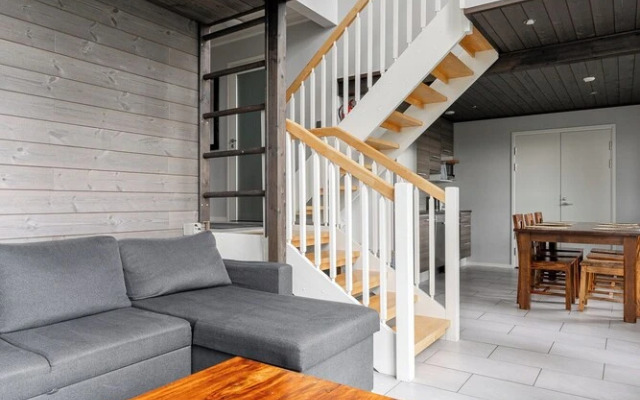 Peaceful 2BR Getaway Cabin at Riihivuori