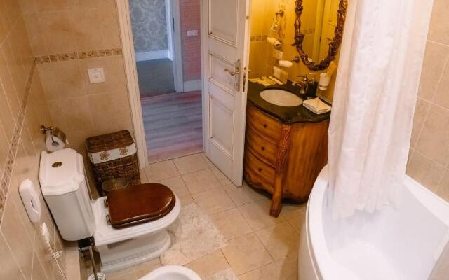 Russkiy Dvorik Boutique Hotel