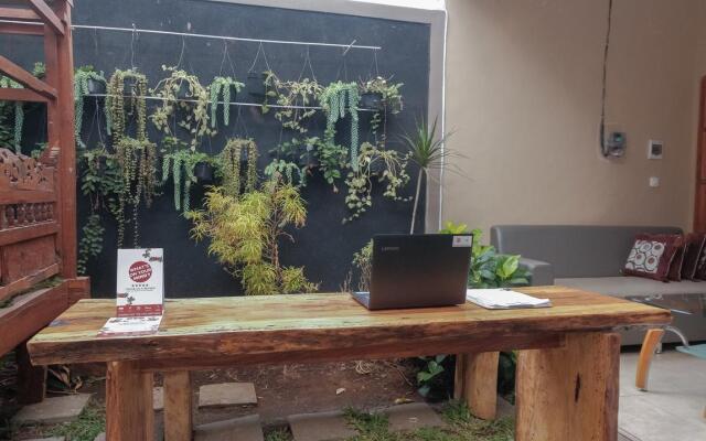 OYO 1692 Villa Akbar 3