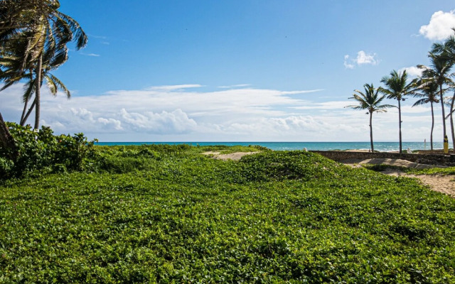 Oceanfront New Condo on the Beach
